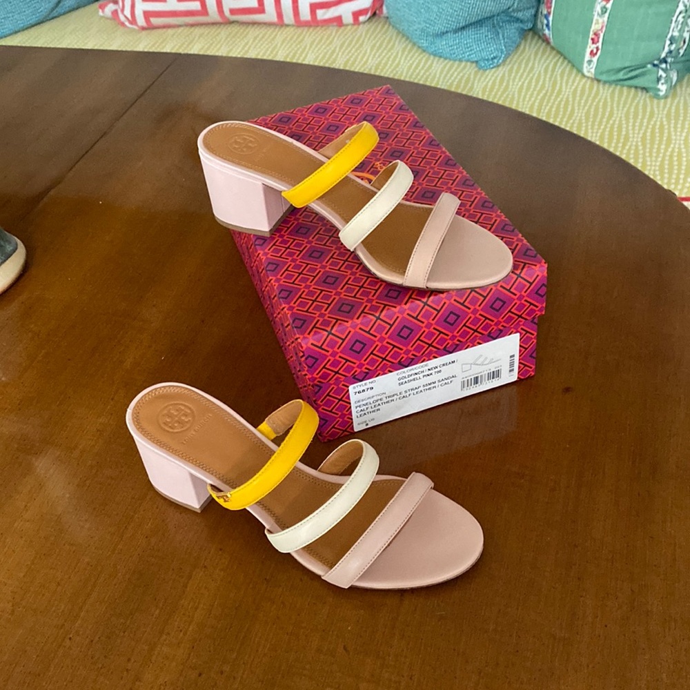 Tory Burch Penelope Triple Strap size 8